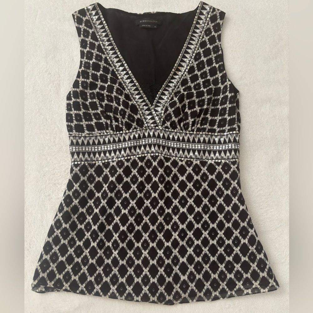 BCBG MAXAZRIA Black and White Geometric Women's Top